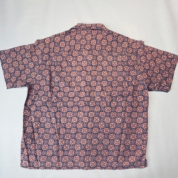 EDDIE BAUER size L CASUAL BUTTON DOWN - Picture 2 of 8